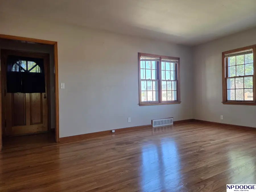 140 S 44th Street, Lincoln, NE 68510 - Image #2