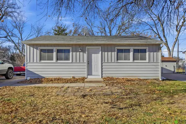 1311 N 54th Street, Lincoln, NE 68504