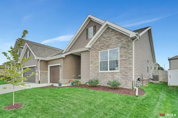 7265 Yankee Woods Drive, Lincoln, NE 68516