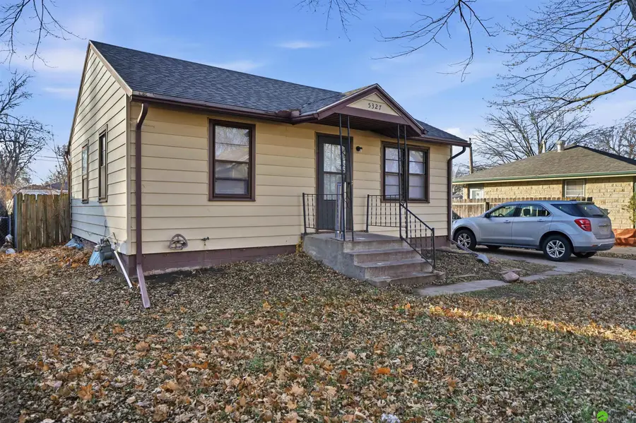 5327 Knox Street, Lincoln, NE 68504 - Image #3