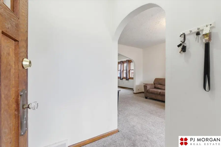 3325 Hoctor Boulevard, Omaha, NE 68108 - #3