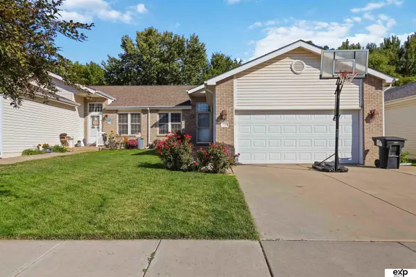 240 W Irving Street, Lincoln, NE 68521