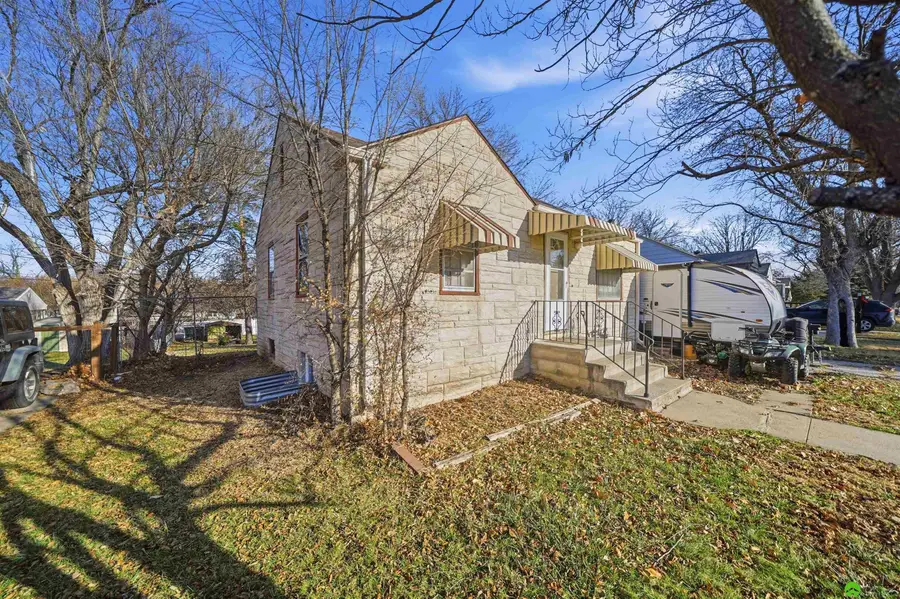 5920 Huntington Avenue, Lincoln, NE 68507 - Image #2