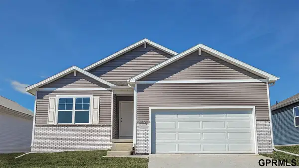 13018 S 66th Avenue, Papillion, NE 68133