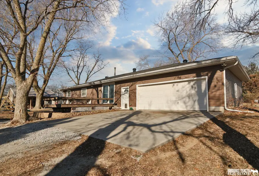 185 E Sterling Avenue, Sterling, NE 68443 - Image #2