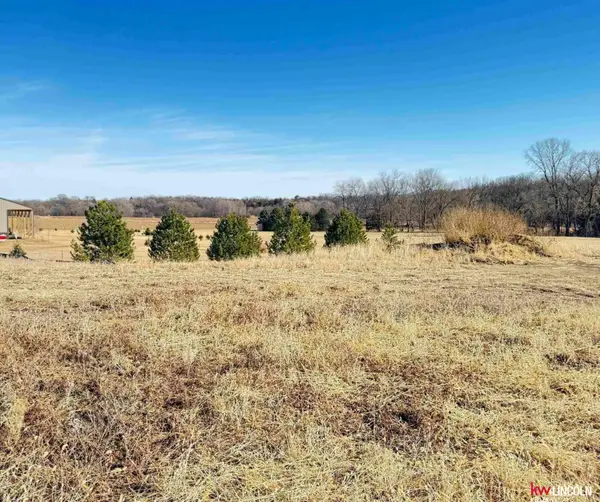 330 Cottonwood Court, Bennet, NE 68317