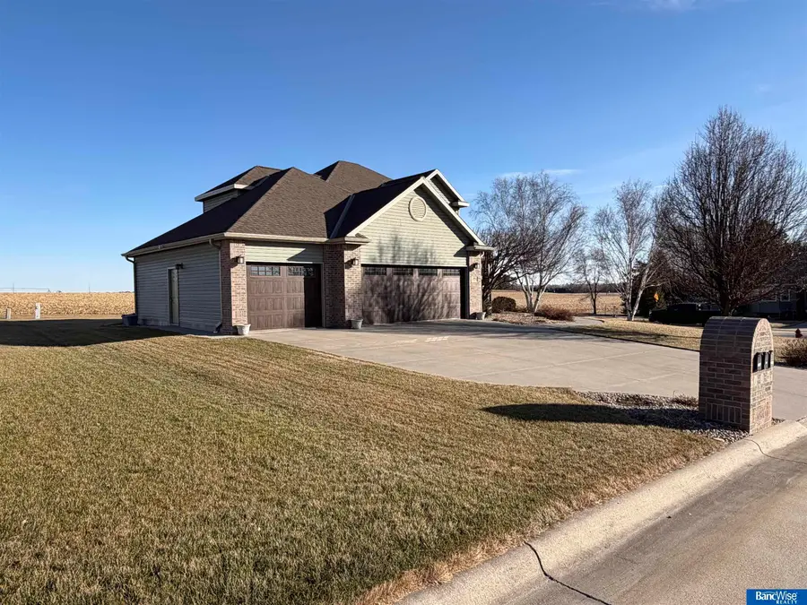 2002 Tipperary Road, Aurora, NE 68818 - Image #3