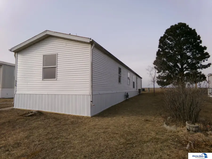 335 Cheyenne Street, Beatrice, NE 68310 - #2