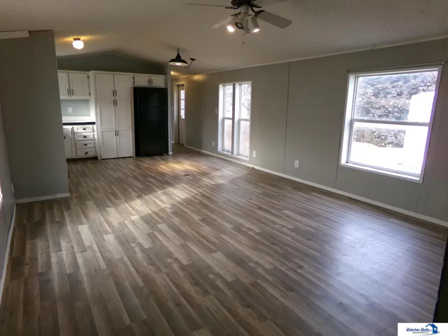 335 Cheyenne Street, Beatrice, NE 68310 - #3