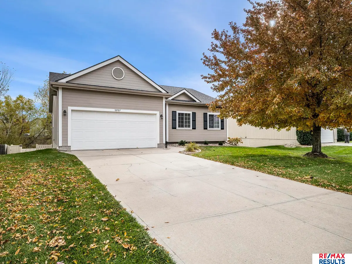 10707 Winding River Drive, Bellevue, NE 68123 - Image #1
