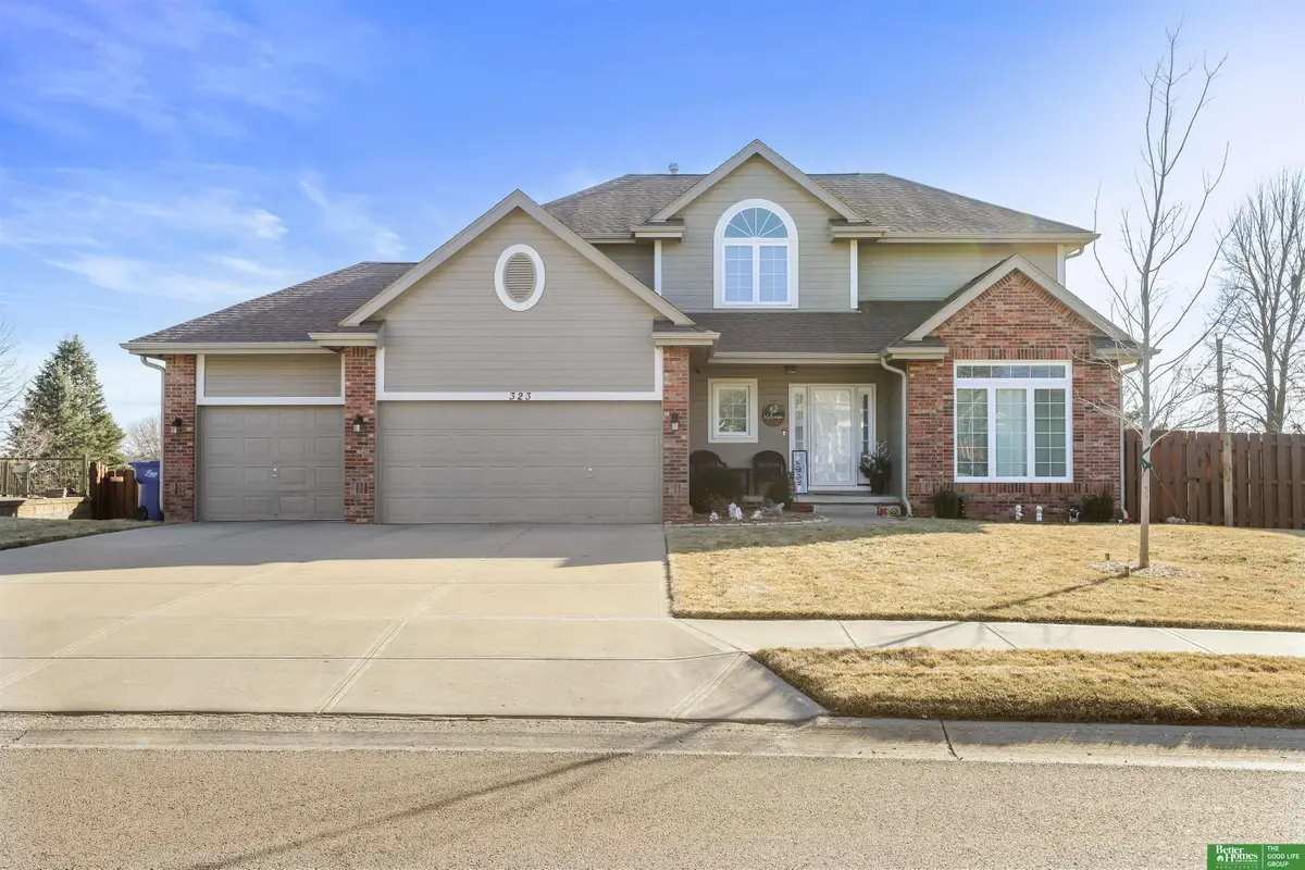 323 Pheasant Run Lane, Papillion, NE 68046 - Image #1