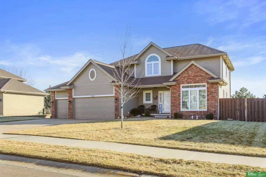 323 Pheasant Run Lane, Papillion, NE 68046 - Image #2