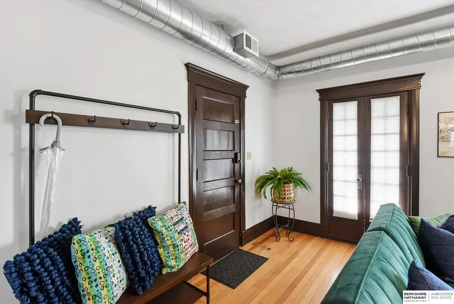 3828 Cass Street #6, Omaha, NE 68131 - Image #2