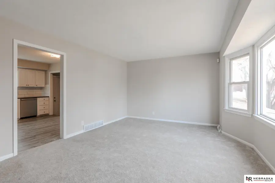 5103 S 92nd Street, Omaha, NE 68127 - Image #3