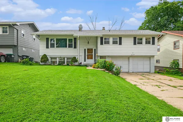 5029 Arbor Circle, Omaha, NE 68106