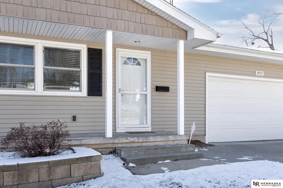 9457 Miami Street, Omaha, NE 68134 - Image #2