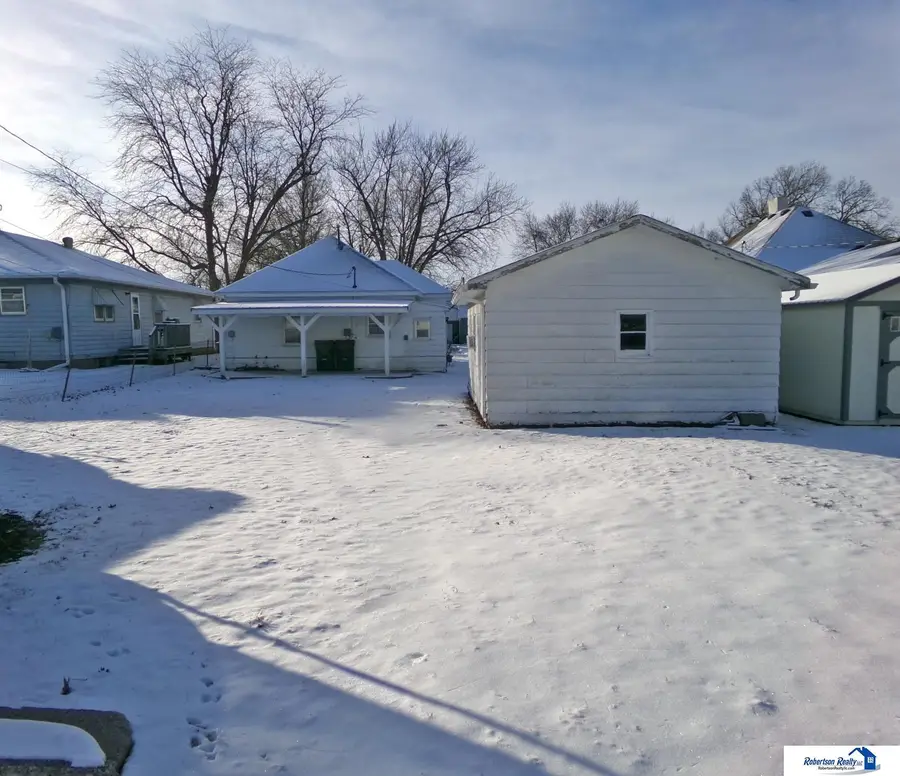914 Bell Street, Beatrice, NE 68310 - #3
