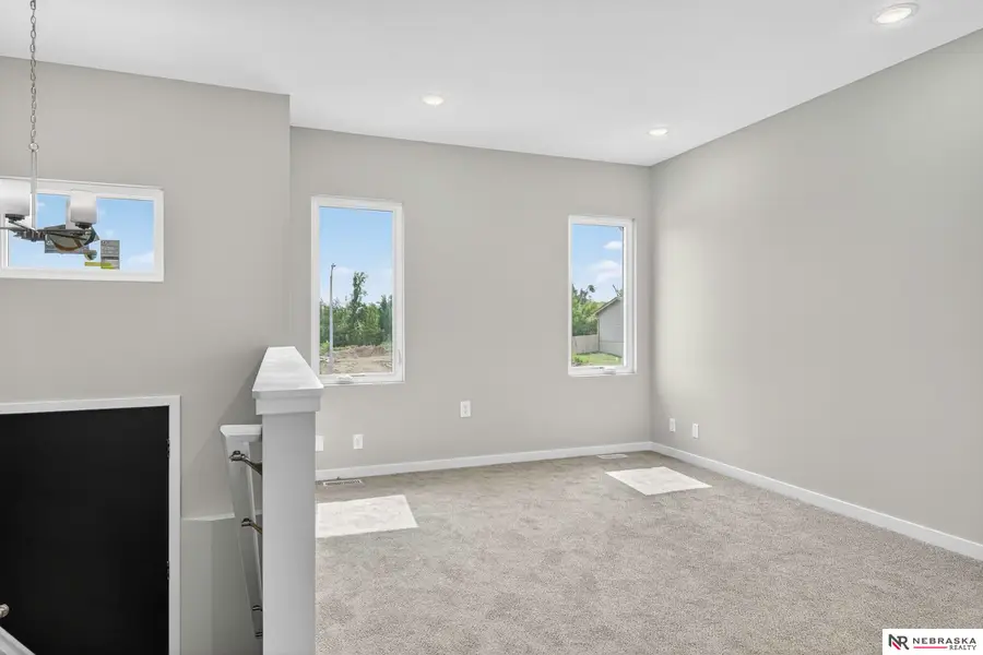 3809 Appaloosa Drive, Omaha, NE 68022 - Image #3