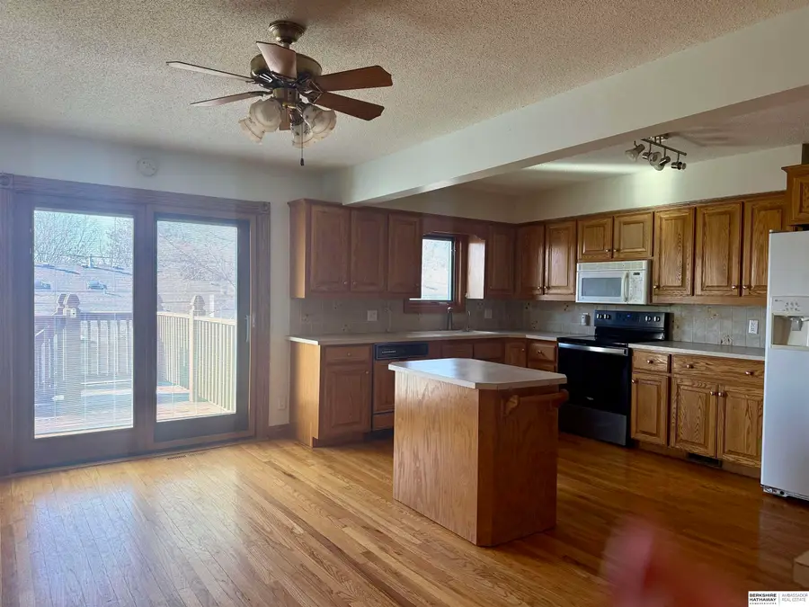 2604 Kimberly Drive, Omaha, NE 68134 - Image #3