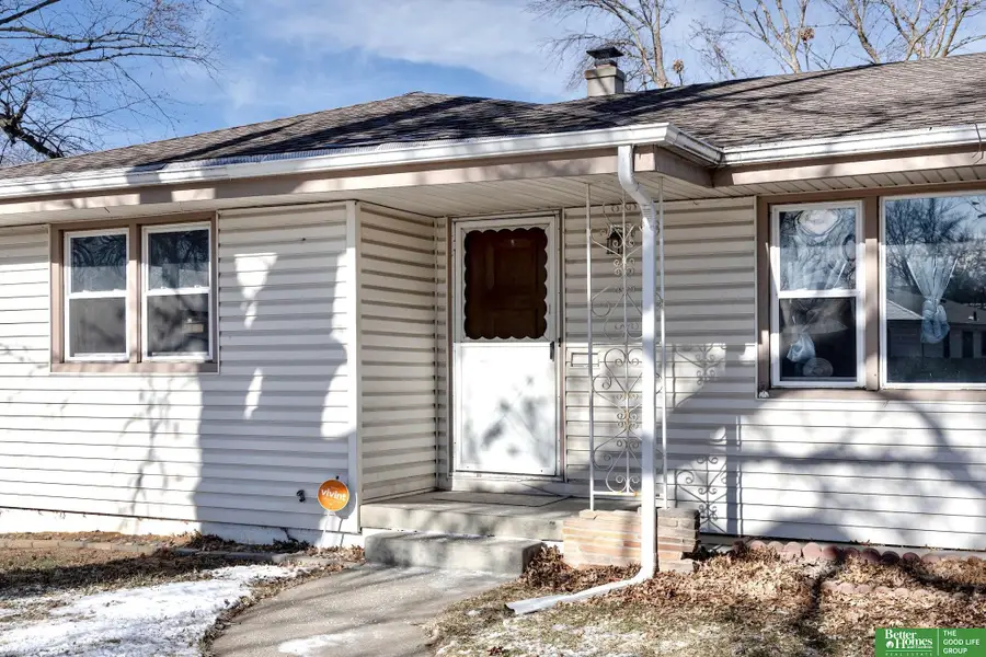 5424 Northwest Drive, Omaha, NE 68104 - Image #2