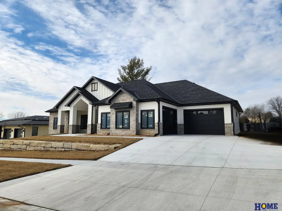 6326 Carveth Court, Lincoln, NE 68516 - #1