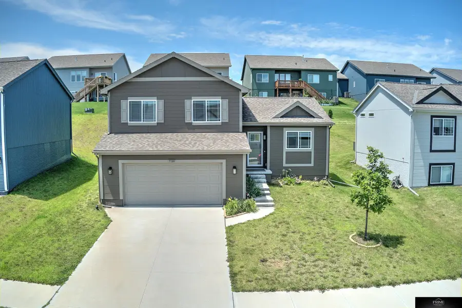 7720 N 108 Street, Omaha, NE 68142 - #2