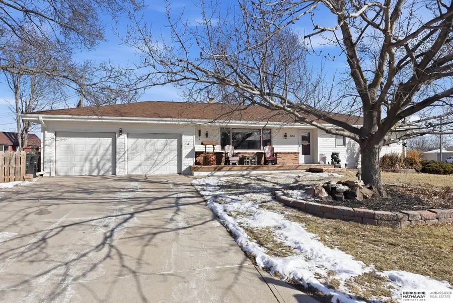 20764 Emmet Street, Omaha, NE 68022 - Image #2