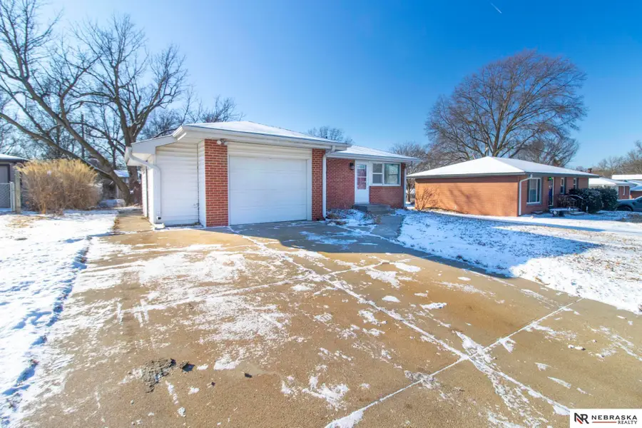 7541 Holdrege Street, Lincoln, NE 68505 - Image #3