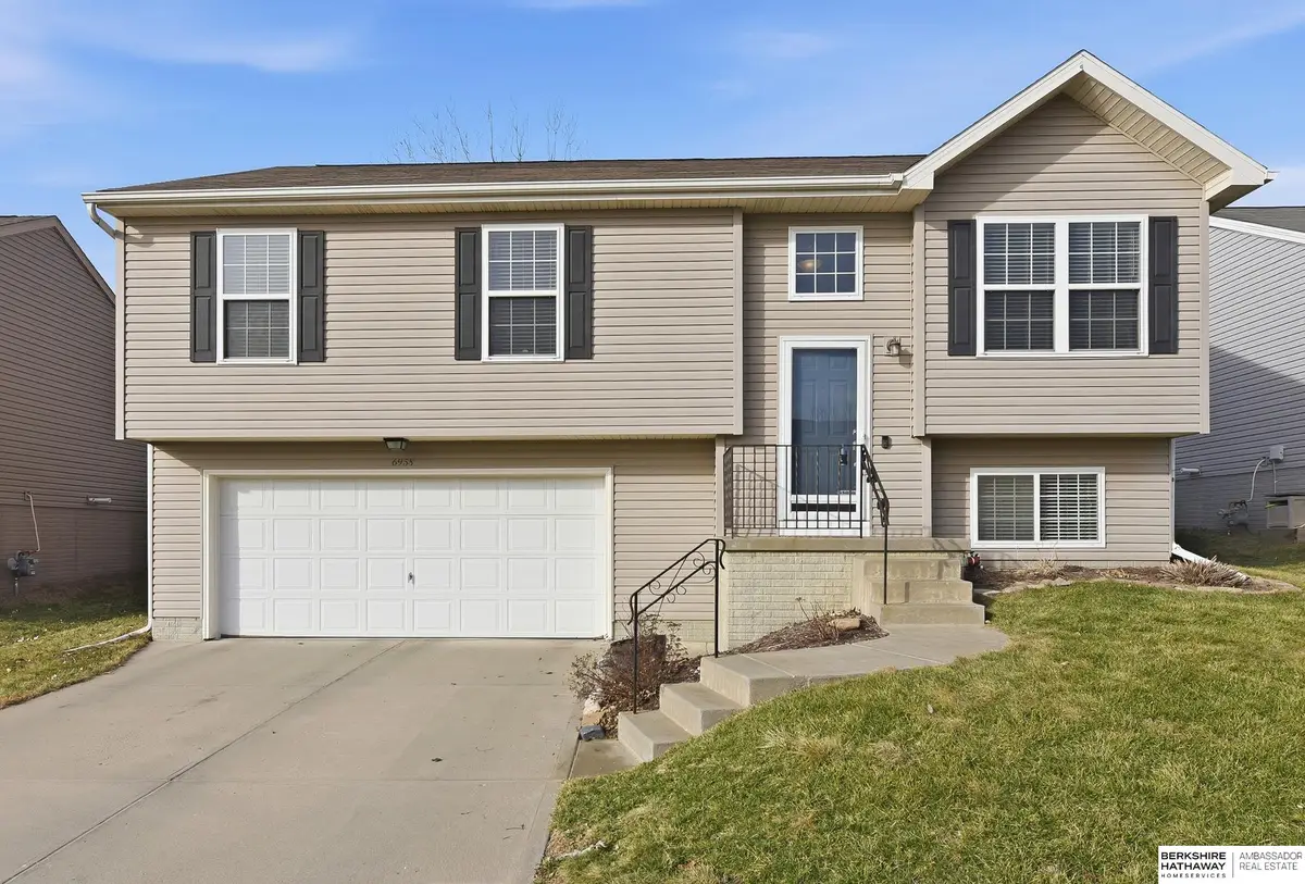 6958 N 88th Avenue, Omaha, NE 68122 - Image #1
