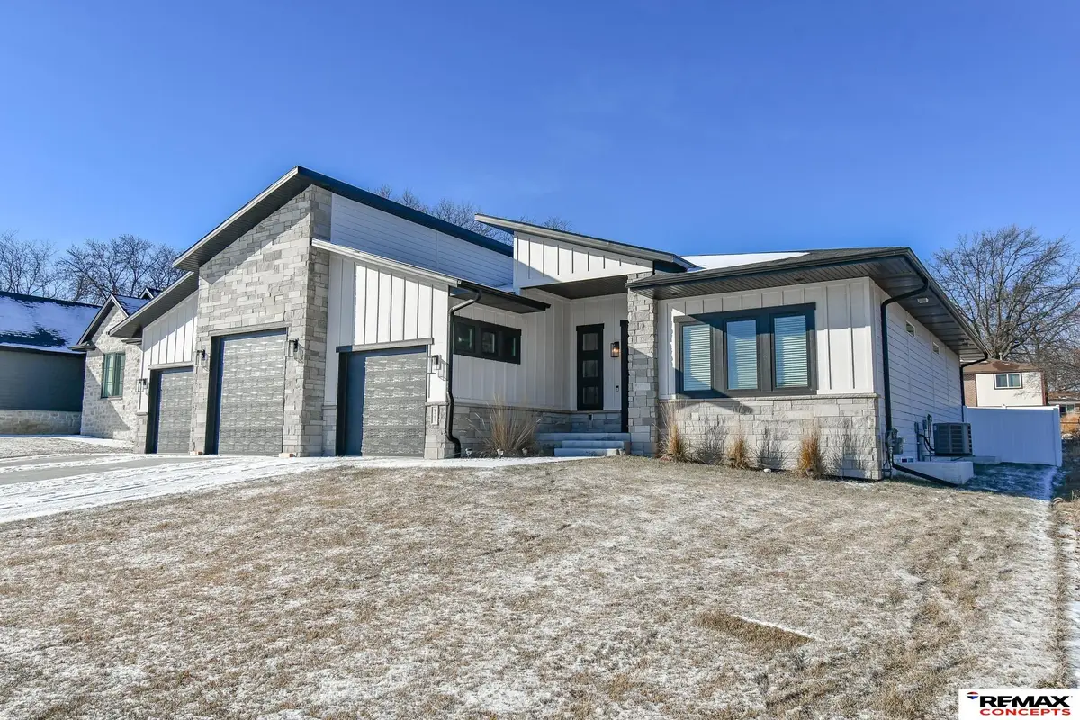 921 S 88th Street, Lincoln, NE 68520 - Image #1