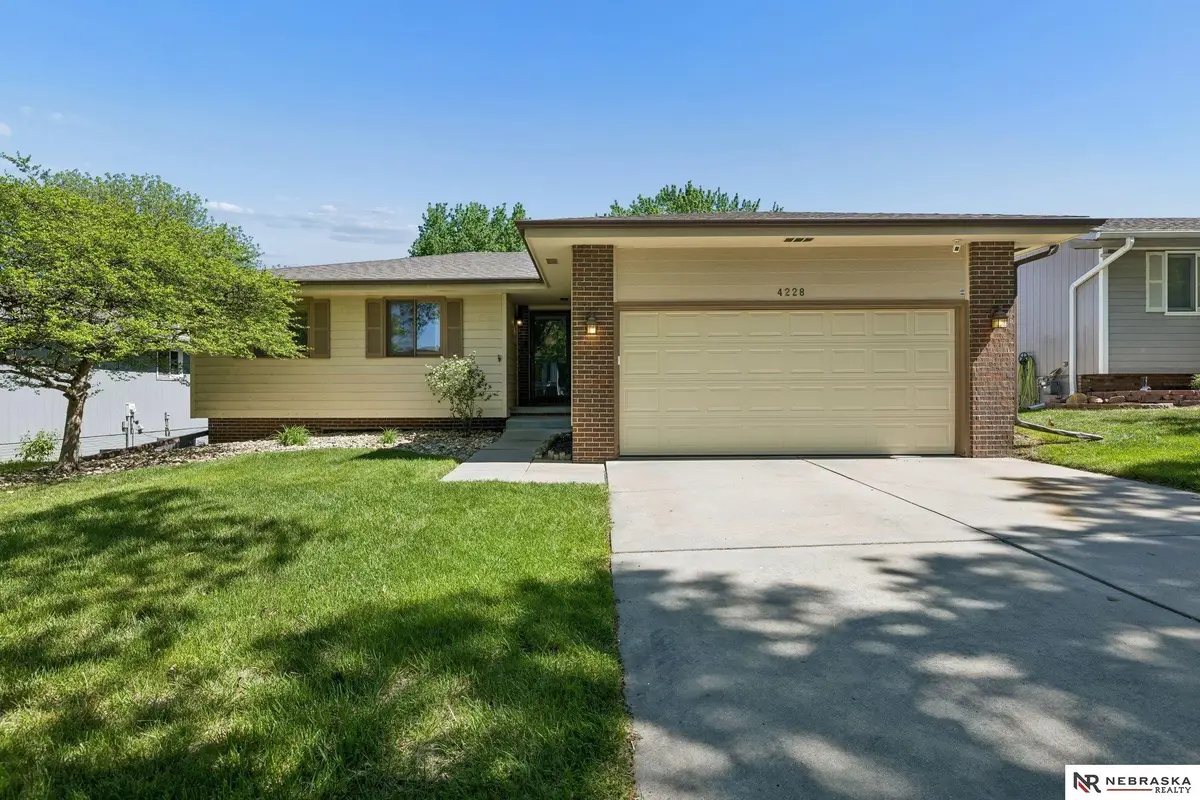 4228 Duxhall Drive, Lincoln, NE 68516 - #1