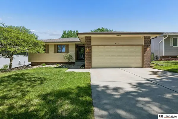 4228 Duxhall Drive, Lincoln, NE 68516