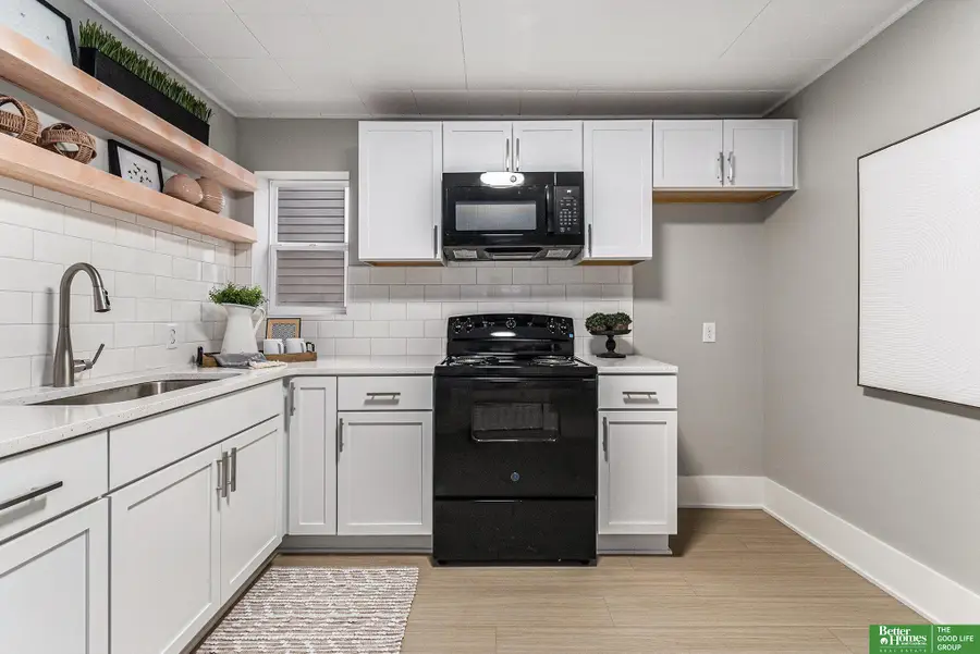 5239 S 21st Street, Omaha, NE 68107 - #2