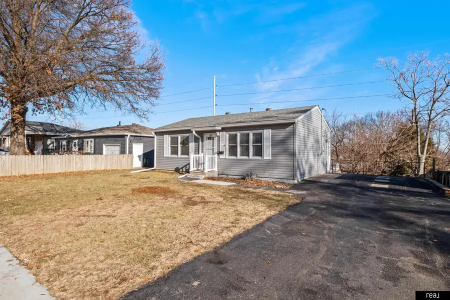 7347 S 72nd Avenue, La Vista, NE 68128 - Image #3