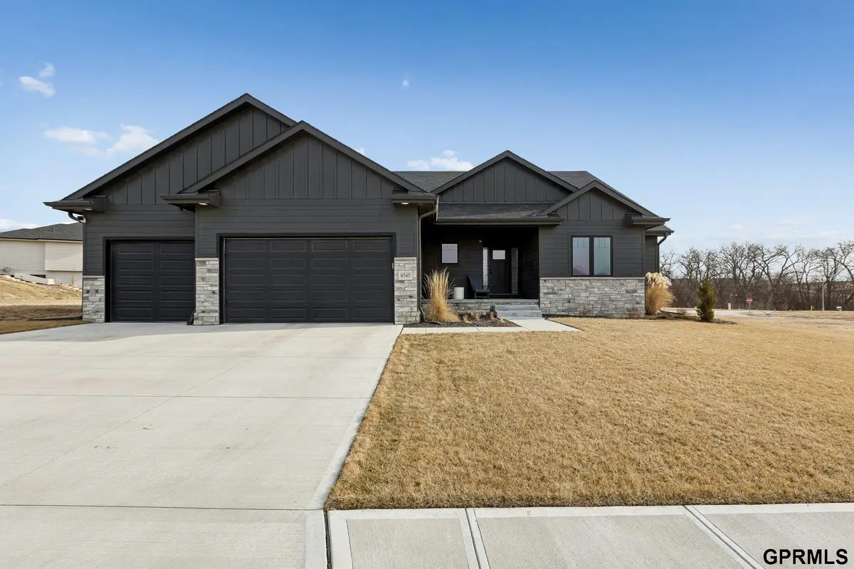 4545 S 203 Street, Omaha, NE 68135 - Image #1