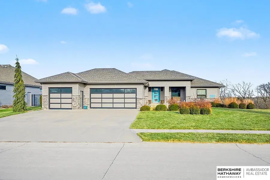 5713 S 239th Street, Elkhorn, NE 68022 - Image #3