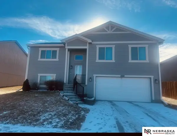 13927 Weber Street, Omaha, NE 68142