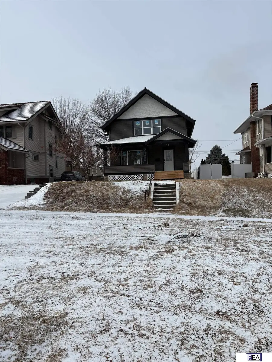 2728 Fontenelle Boulevard, Omaha, NE 68104 - Image #2