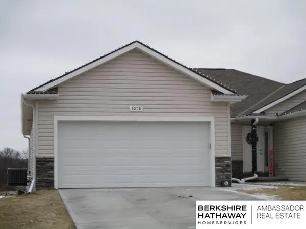 1058 N 170 Avenue, Omaha, NE 68118