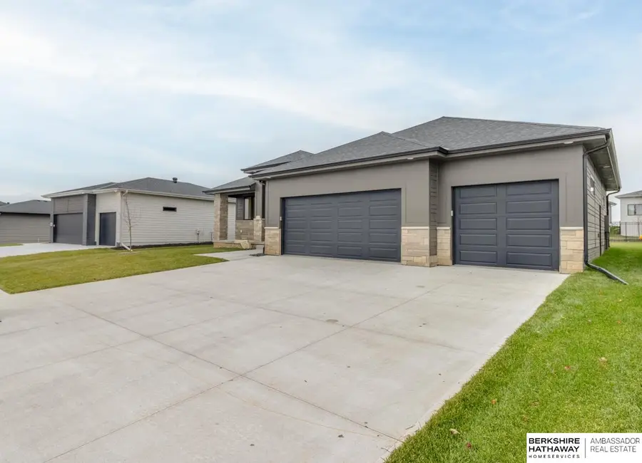 21052 Joseph Street, Elkhorn, NE 68022 - Image #2