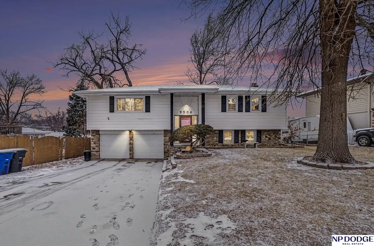 9506 Ohio Street, Omaha, NE 68134 - Image #1