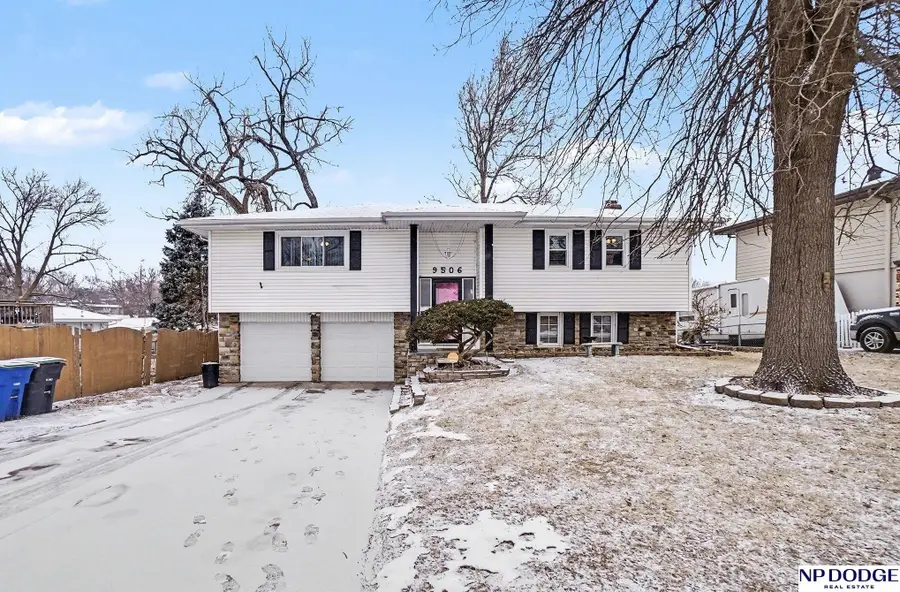 9506 Ohio Street, Omaha, NE 68134 - Image #3