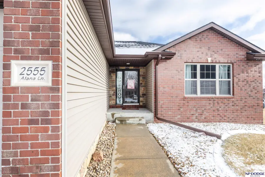 2555 Alana Lane, Lincoln, NE 68512 - Image #2
