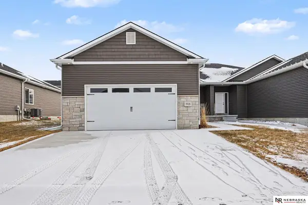 5928 S 93rd Street, Lincoln, NE 68526