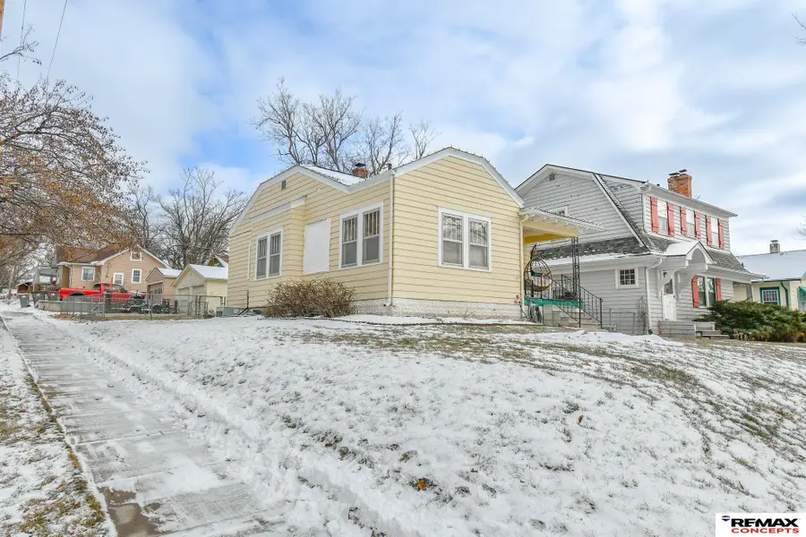900 Elmwood Avenue, Lincoln, NE 68510 - Image #2