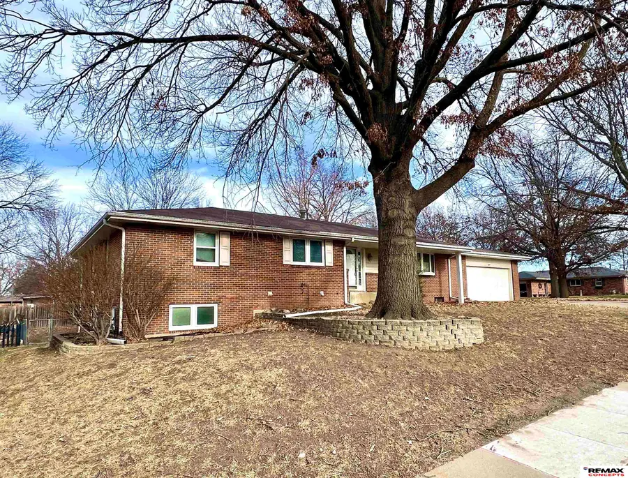 8520 Navajo Trail, Lincoln, NE 68520 - #3