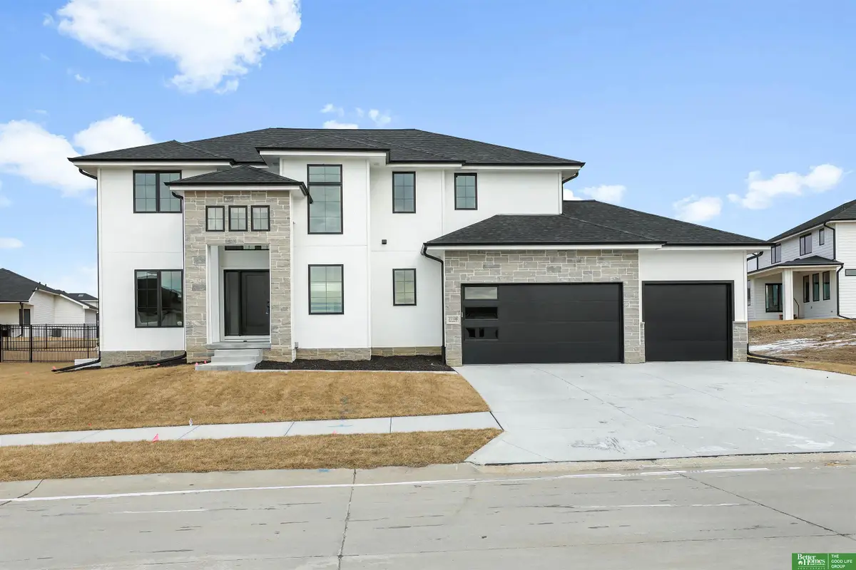 21108 Arlington Street, Elkhorn, NE 68022 - Image #1