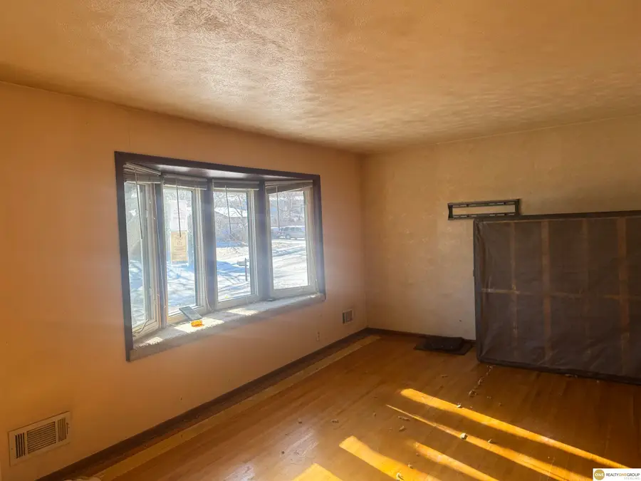 9134 Taylor Street, Omaha, NE 68134 - Image #3