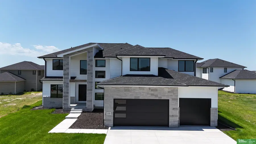 5508 Kestrel Parkway, Elkhorn, NE 68022 - Image #2