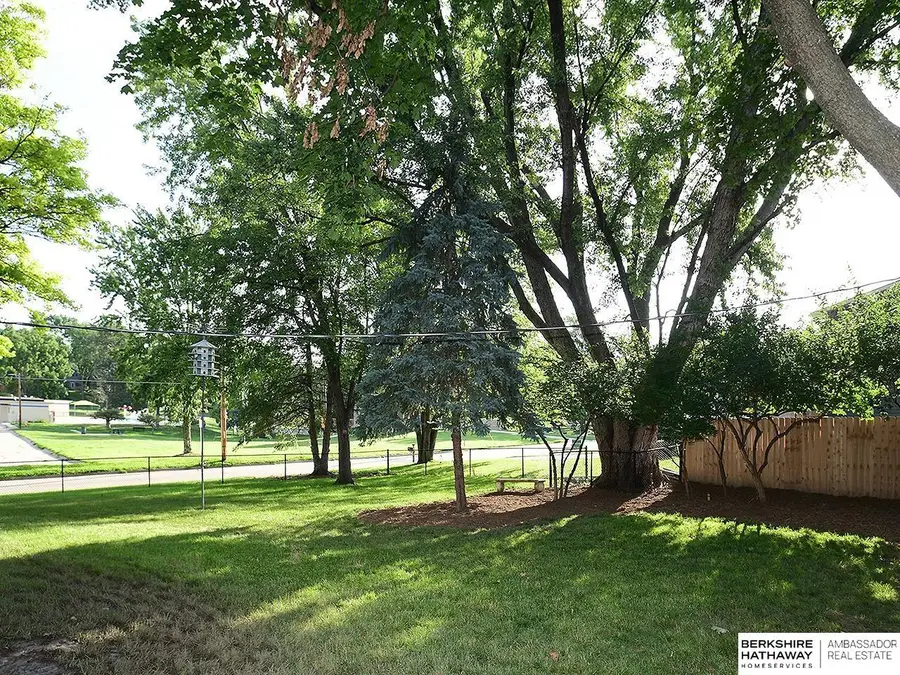 605 S 126 Street, Omaha, NE 68154 - Image #3